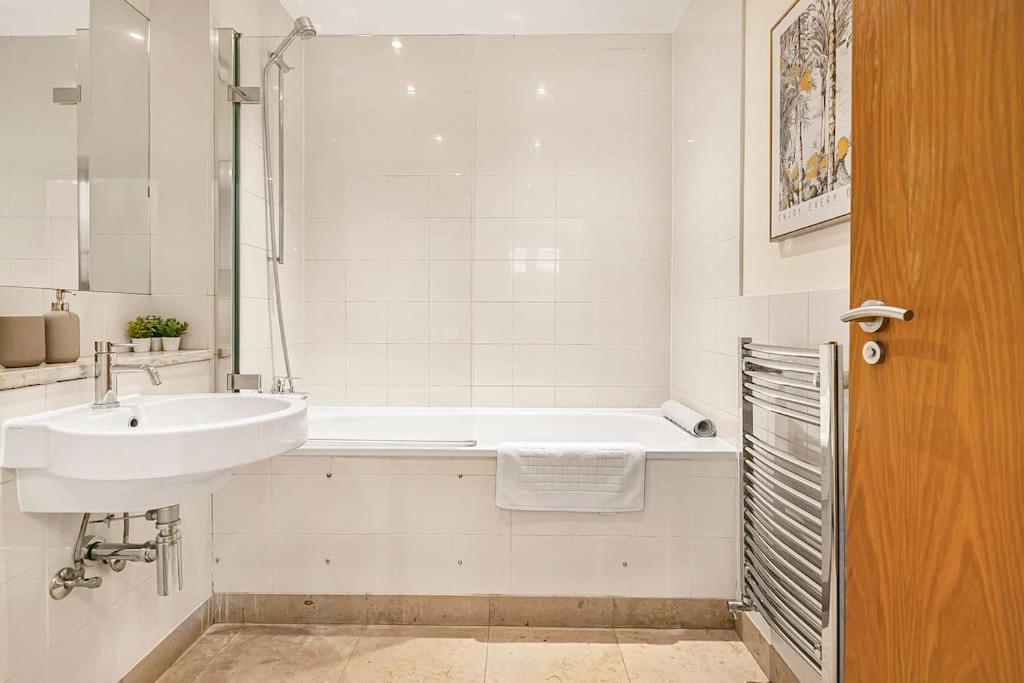 Stylish Next To Paddington Station Appartamento *